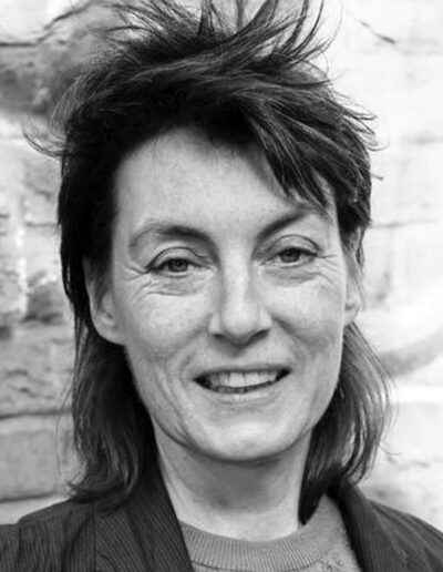 Dr. Ute Symanski